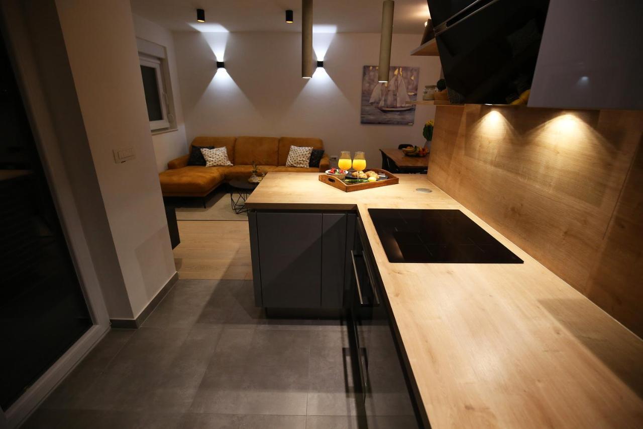 זאדאר Esso Roof Terrace Apartment מראה חיצוני תמונה