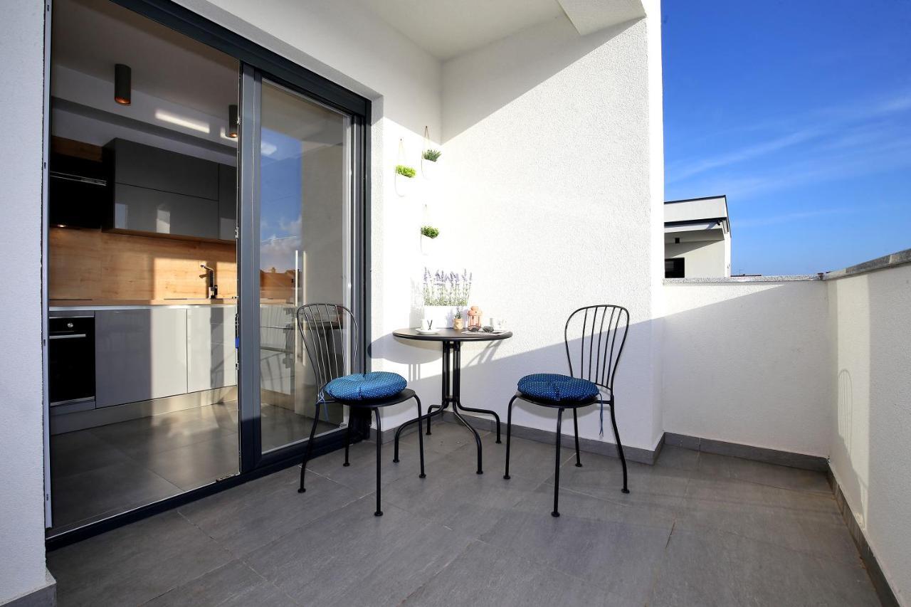 זאדאר Esso Roof Terrace Apartment מראה חיצוני תמונה